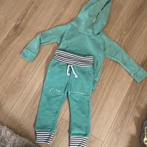Lulu & Roo baby sweats - green